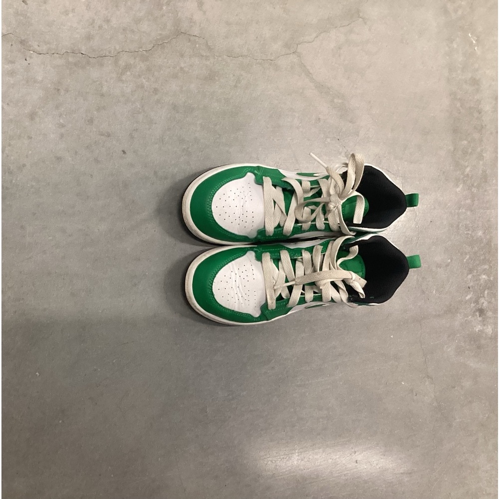 Green/white Jordan’s